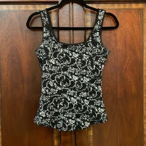 White House Black Market stretchy, dressy lace trimmed tank. Size small.